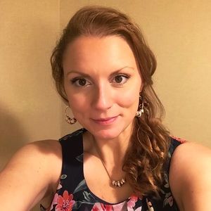 Meet your Posher, Christine